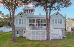 1530 Jenkins Neck Road, Gloucester County, VA 23072