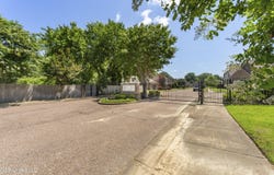 9084 Belle Maison Boulevard, Olive Branch, MS 38654