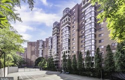 1600 N OAK STREET, ARLINGTON, VA 22209