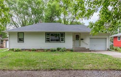 1610 Knight Avenue N, Glencoe, MN 55336