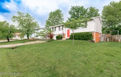 7404 King William Ct, Louisville, KY 40214
