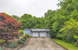 536 Hopewell Rd, Luzerne Twp, PA 15433