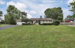 784 Colonial Drive, Heath, OH 43056