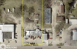 2120 Washington Avenue, Iowa Falls, IA 50126