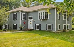 9 Eleanore Strasse Rd, Easton, MA 02356