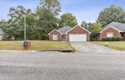 529 LAKESIDE CIRCLE, CENTER POINT, AL 35215