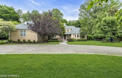 34 Bruns Road, West Allenhurst, NJ 07711