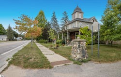 402 E Cayuga Street, Bellaire, MI 49615