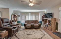 1418 Forest Street, Carthage, MO 64836