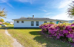 187 Mullens Drive, Harkers Island, NC 28531