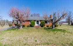 338 FAIRFAX AVE, ELKTON, VA 22827