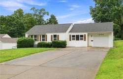 1208 W 33rd Street, Independence, MO 64055