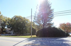 9C Main Avenue W, Taylorsville, NC 28681