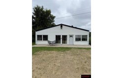 106 N Shore Drive, Elysian, MN 56028
