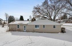 616 LakeShore Drive, Cadillac, MI 49601