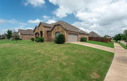 483 S Hill Drive, Waxahachie, TX 75165