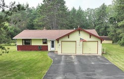 7011 BATOGOWSKI DR, Three Lakes, WI 54562