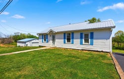 817 Bellows Mill Road, Harrodsburg, KY 40330