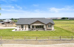 4670 Idaho St, New Plymouth, ID 83655