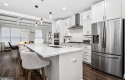 5207 RIDGEVIEW RETREAT Drive, CHANTILLY, VA 20151