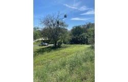 W25058 Apache Tears/White Dove, Horseshoe Bay, TX 78657