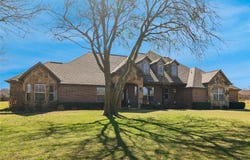 82 Forest Hills Circle, Gunter, TX 75058