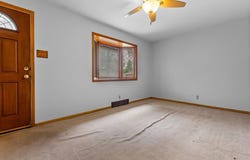 2216 Apple Bud Lane, St Louis, MO 63125