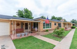 503 S CENTRAL Avenue, Knox City, TX 79529