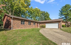 2829 White Plains Court, Springfield, IL 62704