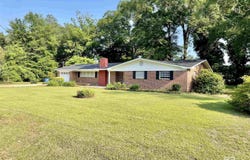 98 White Street, Brewton, AL 36426