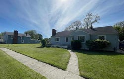28331 Seneca Street, Flat Rock, MI 48134
