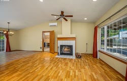 4351 ELDERBERRY St, Springfield, OR 97478
