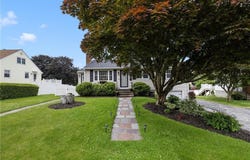 12 Hidden Valley Lane, Lincoln, RI 02865