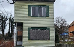 314 Corey Ave, Braddock, PA 15104