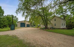 2471 Fairview Avenue, Waverly, IA 50677