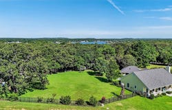122 Comanche Drive, Gainesville, TX 76240