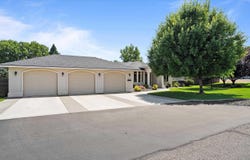 3113 Chardonnay Dr, Pasco, WA 99301