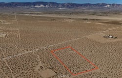 762 Powerline (NEAR) Road, Lucerne Valley, CA 92356