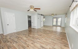 1009 W CORNELIA AVENUE, Iowa Park, TX 76367