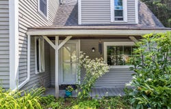 10 Summer Street, Hallowell, ME 04347