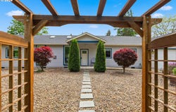 106 HANSEN Ln, Eugene, OR 97404
