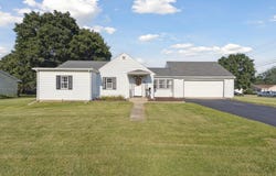 503 Douglas, BELVIDERE, IL 61008