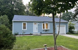 303 Reynolds Road, Battle Creek, MI 49037
