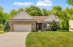 27099 Celtic Drive, Flat Rock, MI 48134