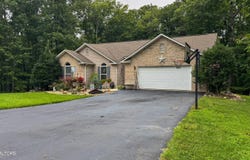 160 Brady Lane, Oneida, TN 37841