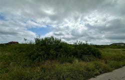 175 El Dorado DR, Kyle, TX 78640