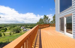 40 Rolling Hills Dr, Minot, ND 58703