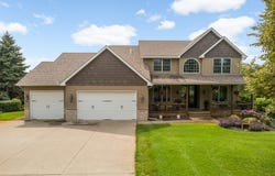 24600 Emerald Lane, Lakeville, MN 55044