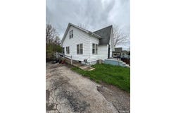766 E Austin Avenue, Flint, MI 48505