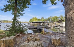 39 Outer Point Drive, Lake Ozark, MO 65049